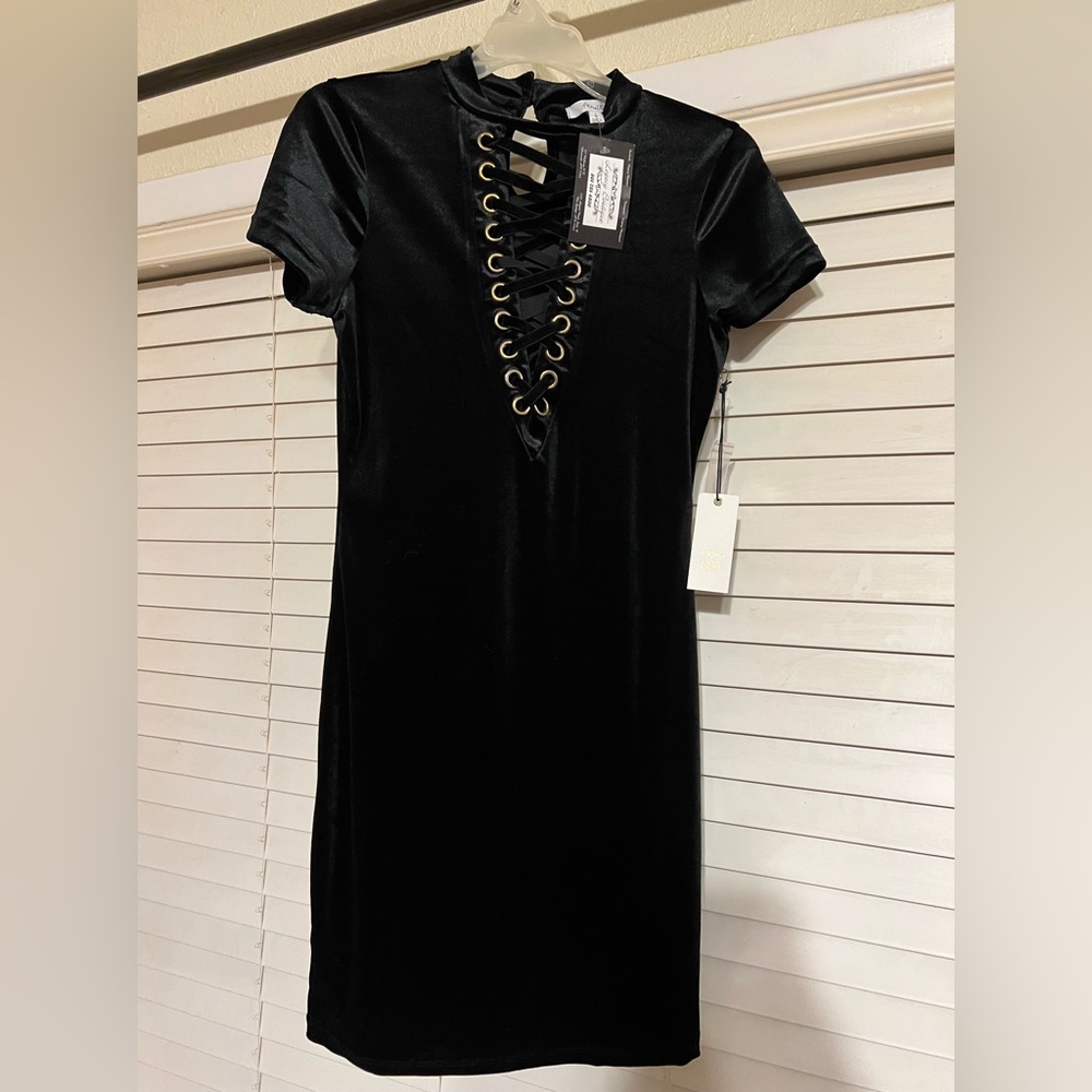ACTIVE USA VELVET LACE UP DRESS